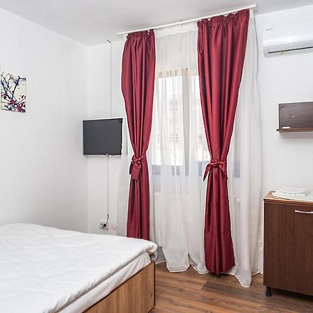 Hotel La Platouri Voluntari ภายนอก รูปภาพ